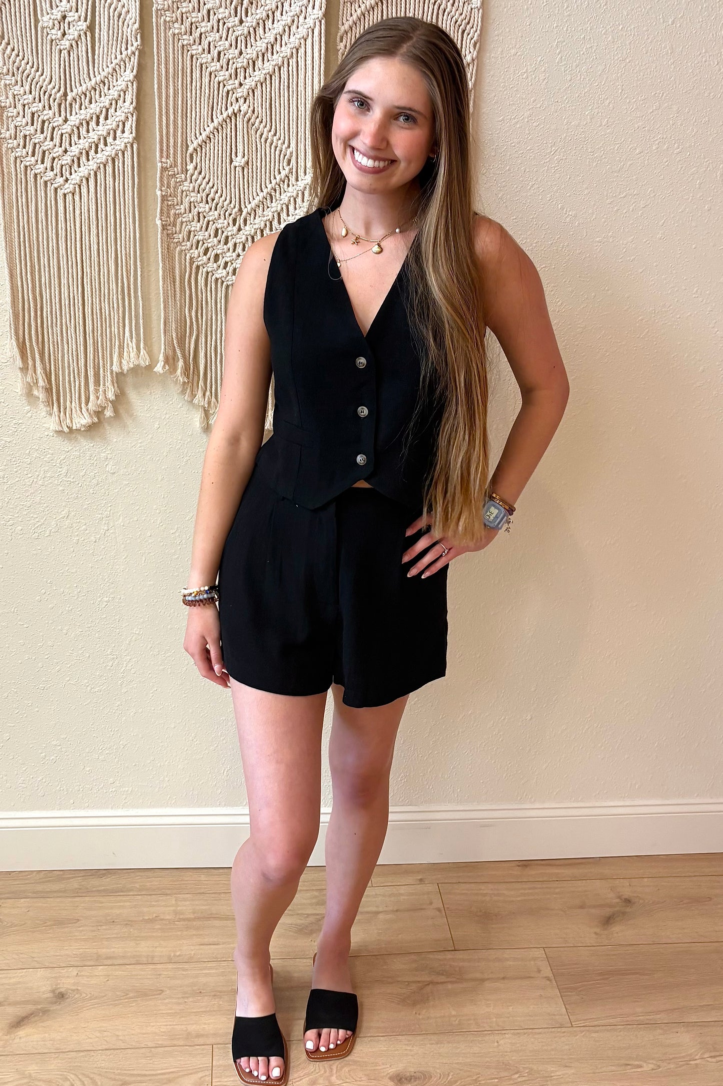 Lucia Linen Blend Shorts