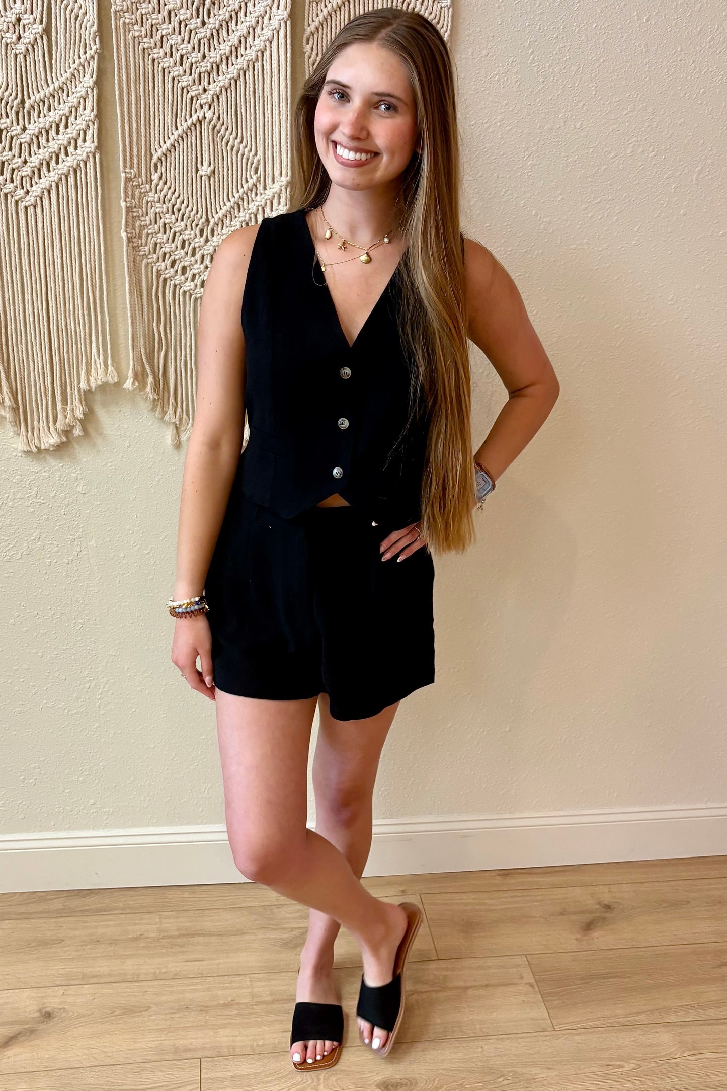 Lucia Linen Blend Shorts