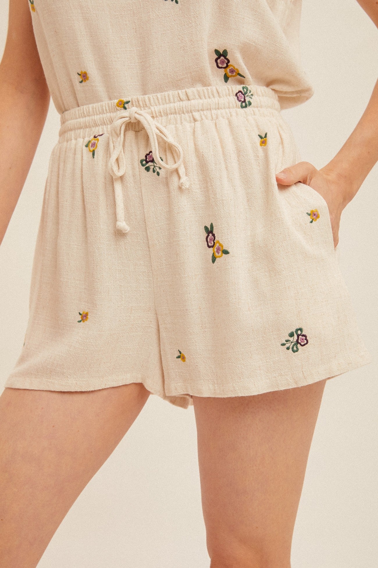 Penelope Floral Embroidered Shorts