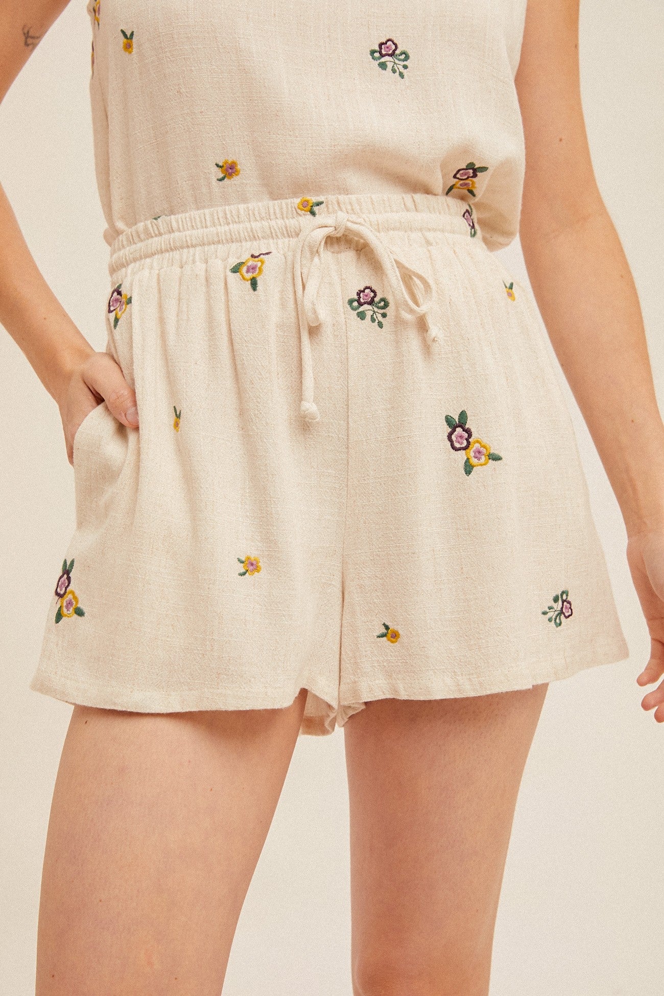 Penelope Floral Embroidered Shorts