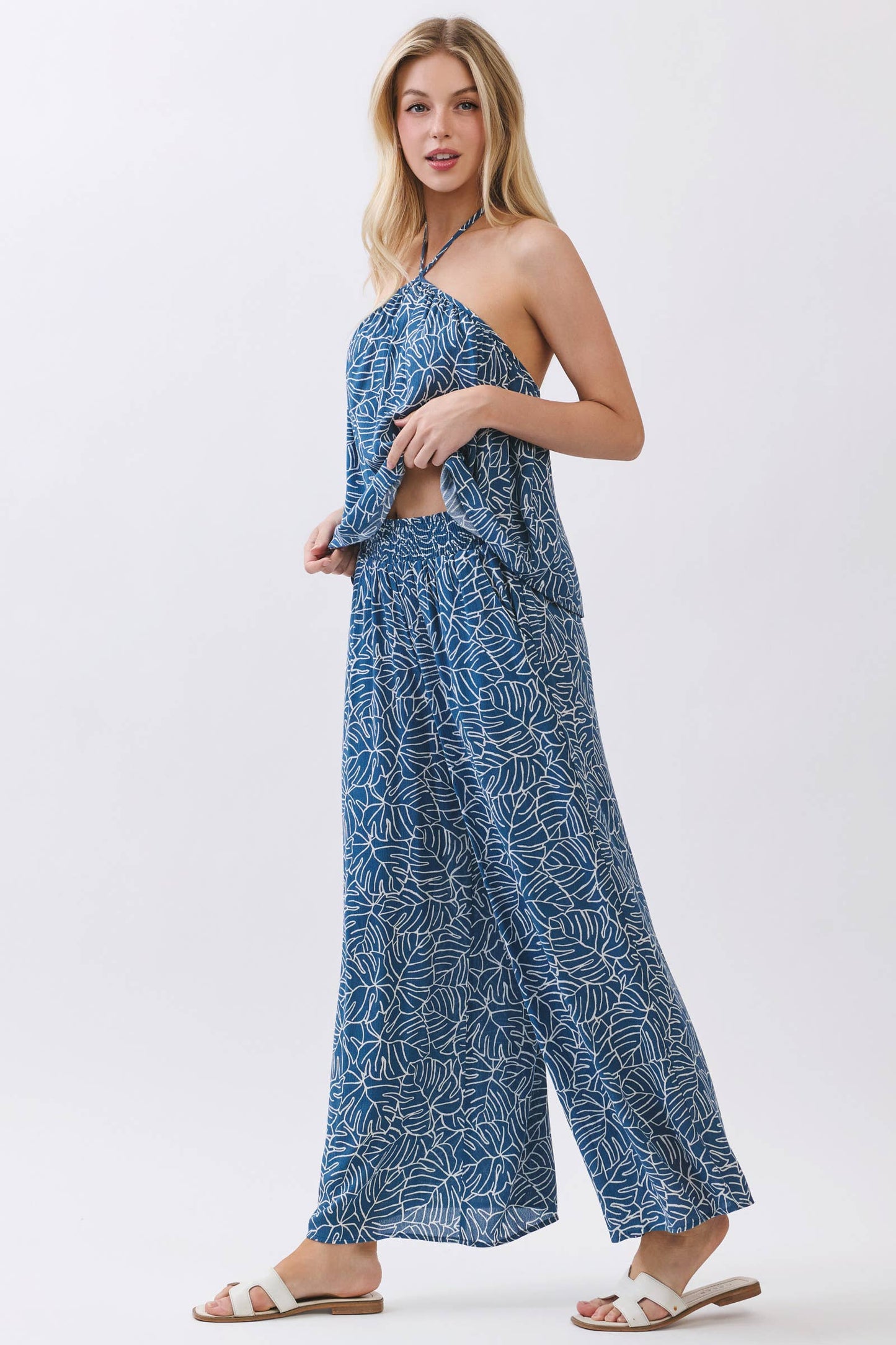 Liliana Tropical Leaf Print Wide Leg Pants