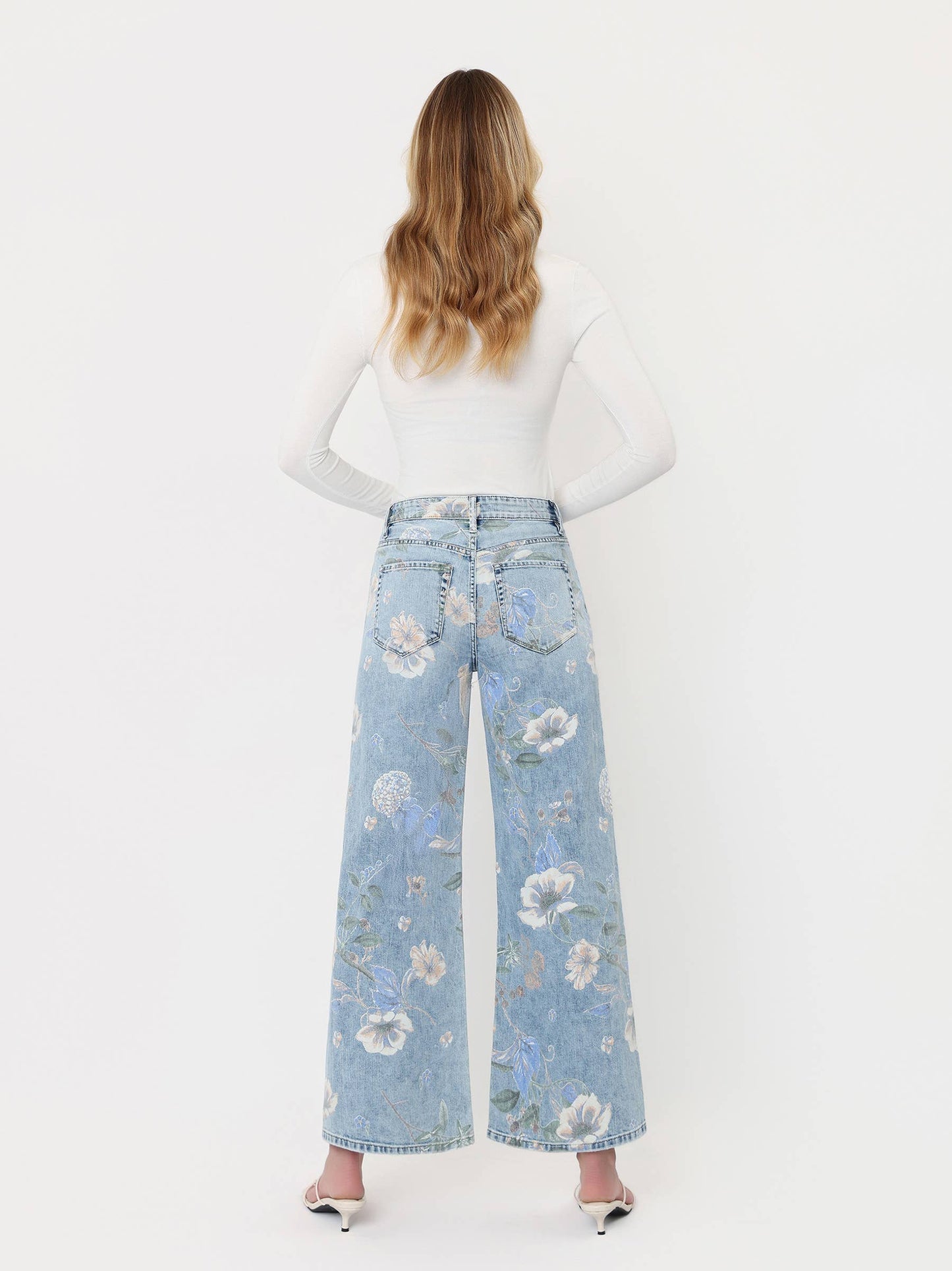 Vervet Floral Painted Light Ankle Flare Jeans