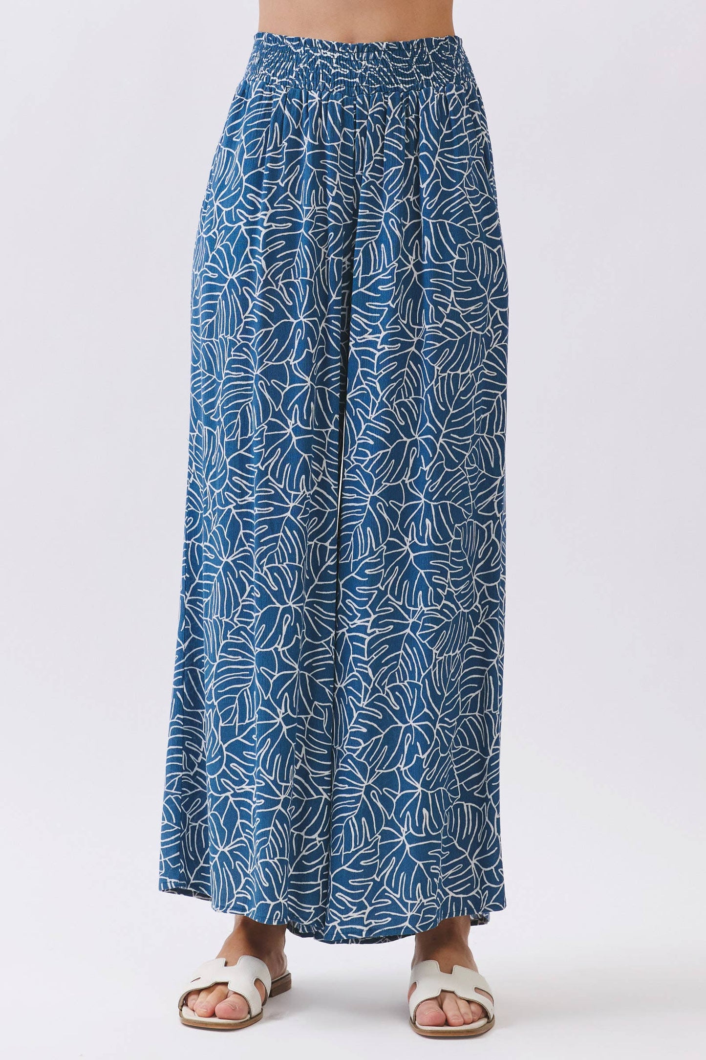 Liliana Tropical Leaf Print Wide Leg Pants