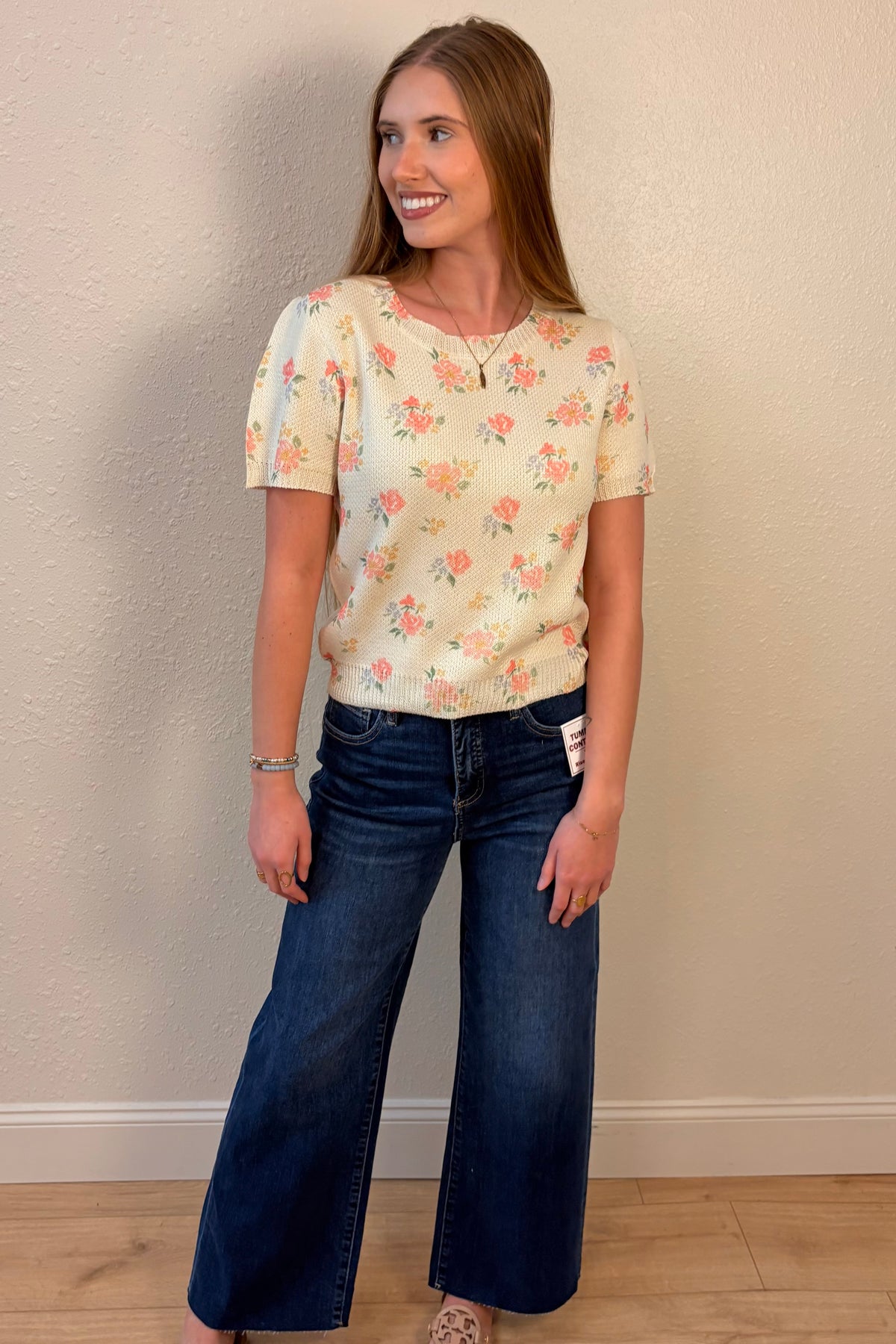 Mara Short Sleeve Floral Sweater Top