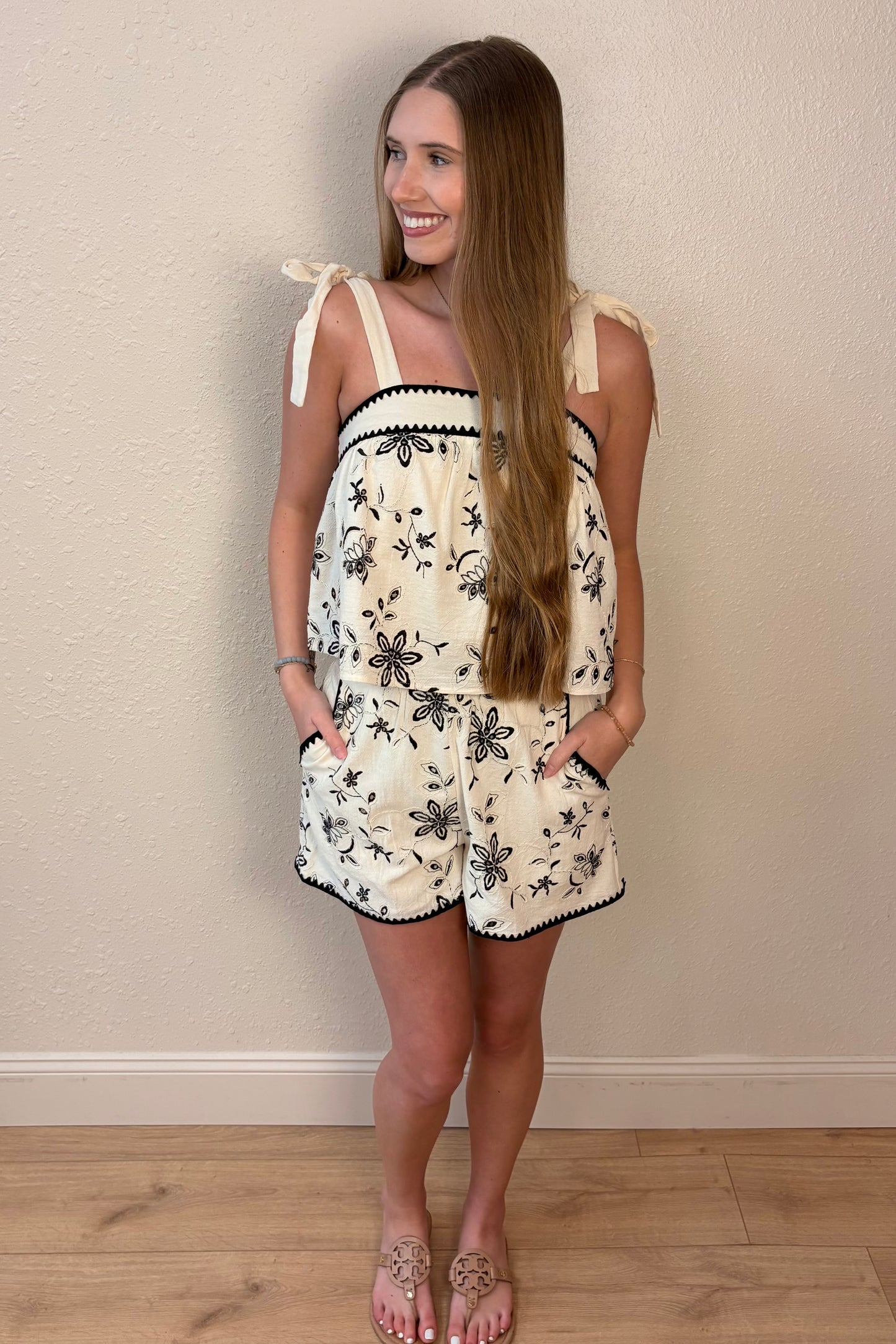 Riley Embroidered Shorts