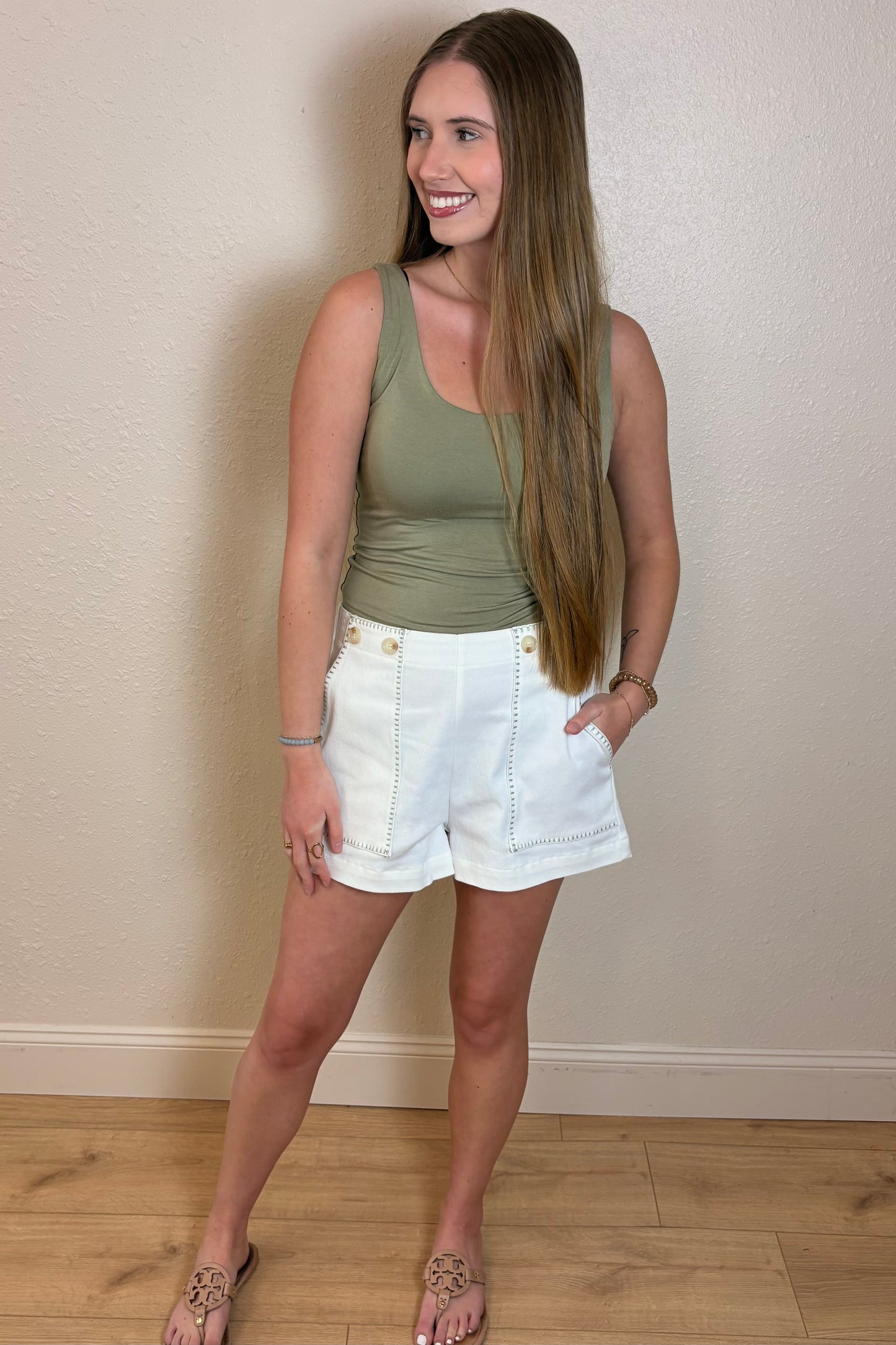 Hazel White Contrast Stitching Shorts