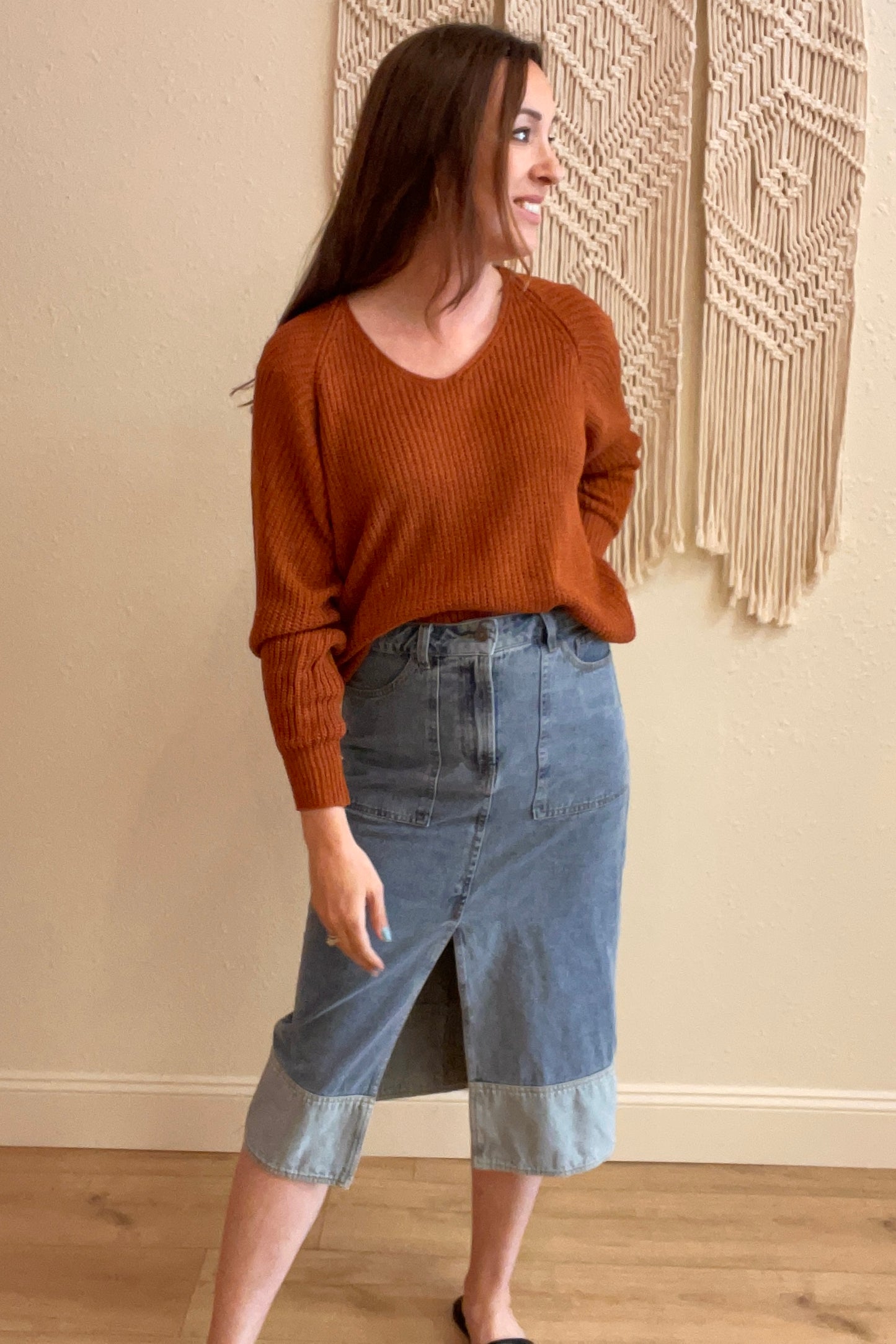 Cynthia V-Neck Rust Sweater